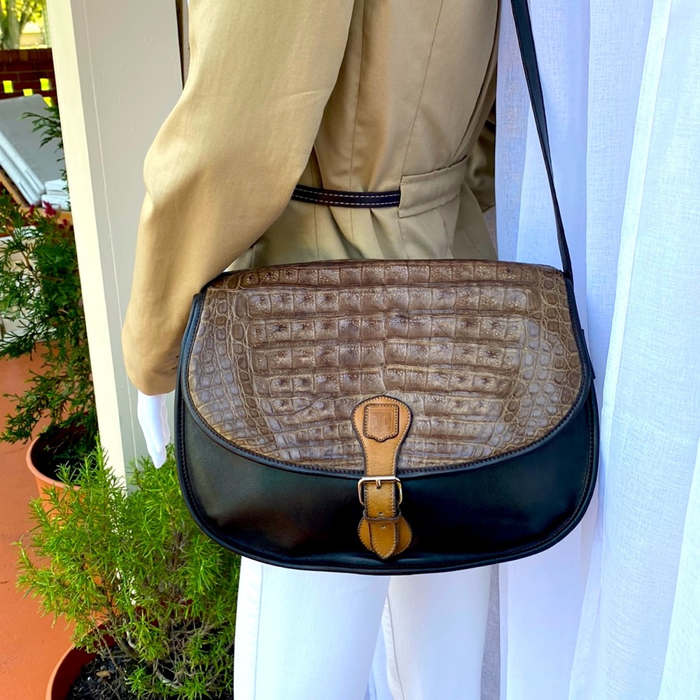 Celine Shoulder Bag 100% Authentic. Vintage. Real Alligator.